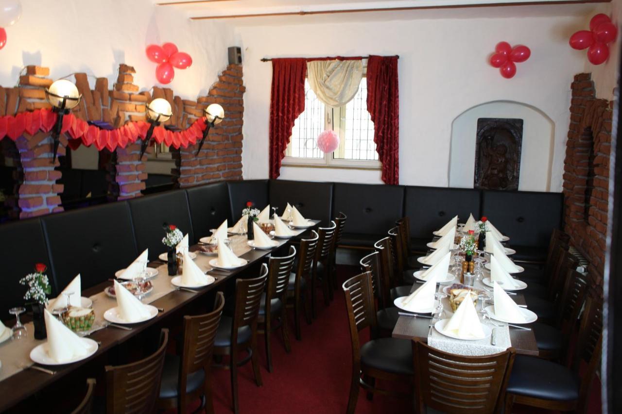 Hotel Restaurant Balkan トリーア エクステリア 写真